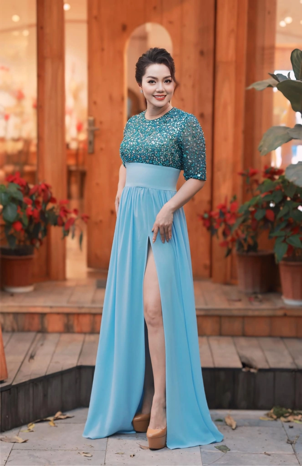 Nguyễn Ngọc Anh tuổi và nhan sắc mặn mà, quyến rũ vượt thời gian