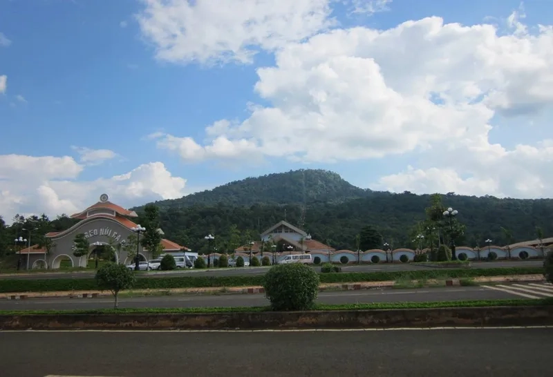 Truyền thuyết sự tích Núi Bà Rá đầy bí ẩn