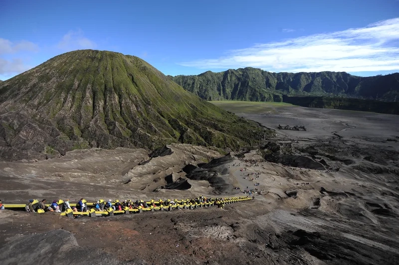 Khám phá Núi Bromo ở Indonesia tuyệt đẹp