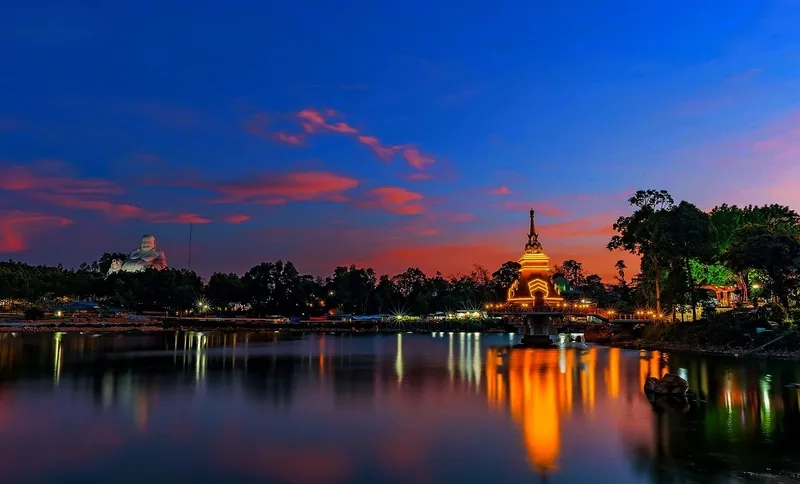 Giải đáp thắc mắc thú vị núi Cấm cao bao nhiêu