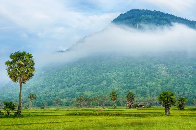 Check in cùng cảnh đẹp khu du lịch núi Cấm