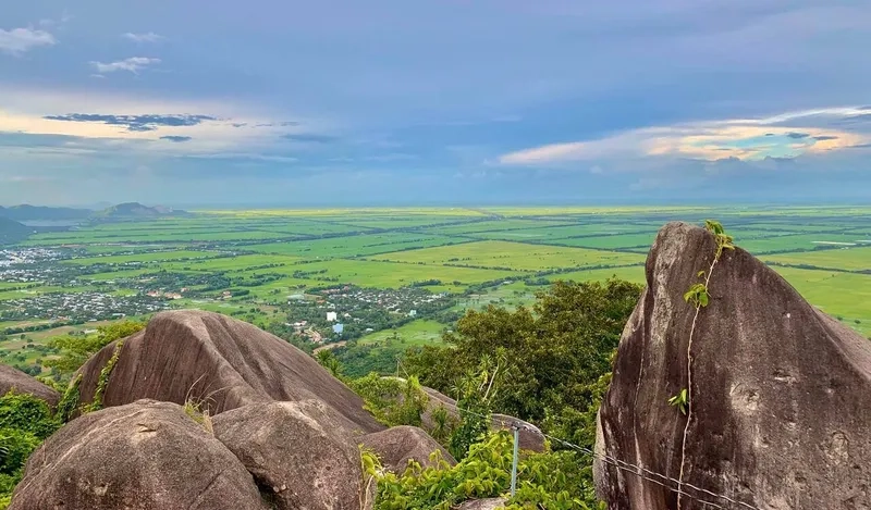 Hướng dẫn du lịch chi tiết đến núi cô tô tri tôn an giang