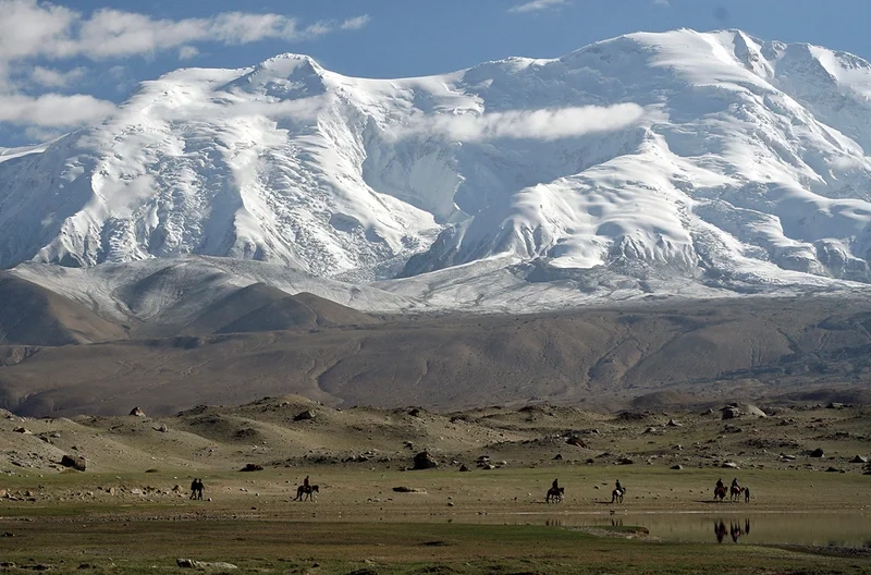 Hành trình tìm hiểu núi côn luân ở đâu