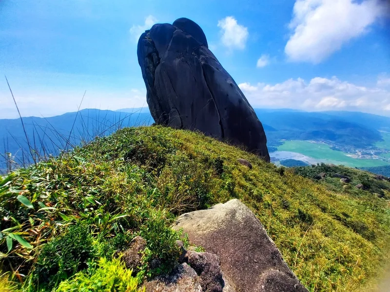 Góc sống ảo không thể bỏ lỡ với ảnh núi Đá Bia