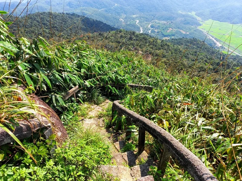 Say đắm vẻ đẹp hoang sơ qua cảnh đẹp núi Đá Bia