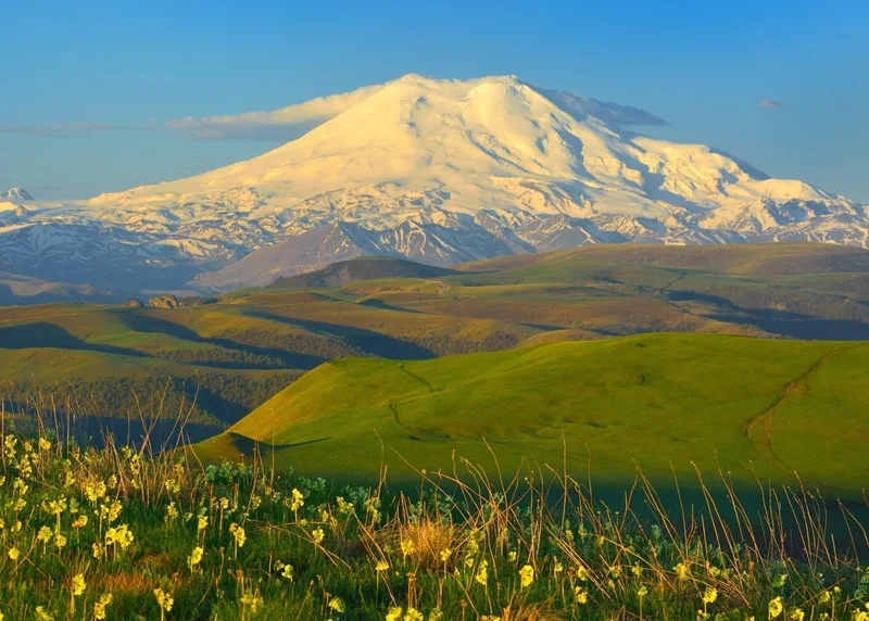 Khám phá vẻ đẹp hình ảnh núi Elbrus