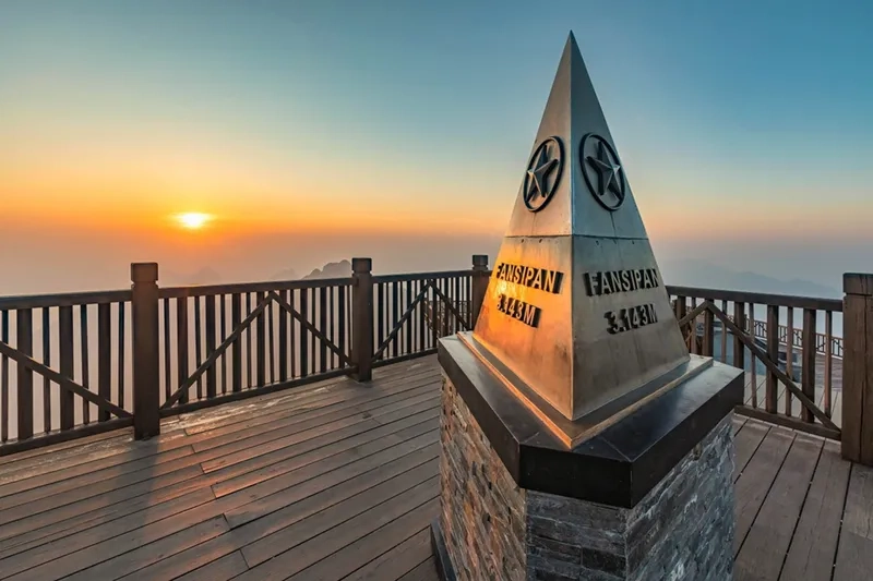 Trải nghiệm tuyệt vời khi leo núi Fansipan cùng bạn bè