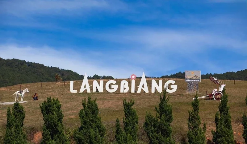 Trọn gói vui chơi hấp dẫn trong tour Langbiang