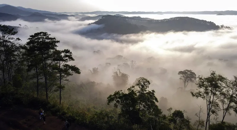 Thưởng ngoạn cảnh đẹp núi măng đen kon tum