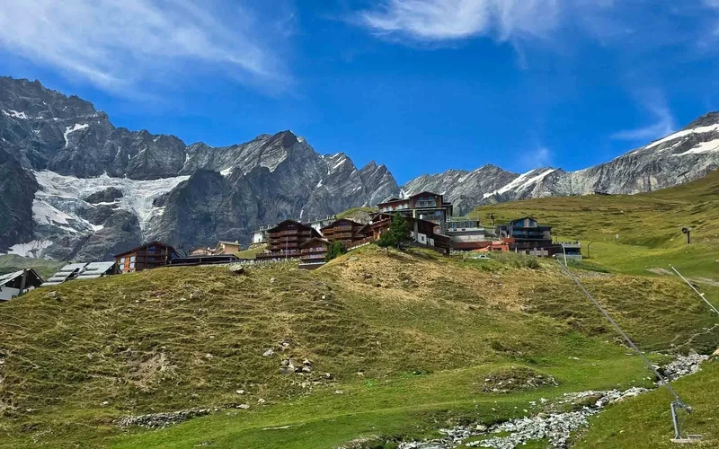 Thám hiểm nổi tiếng Alps cùng bạn bè