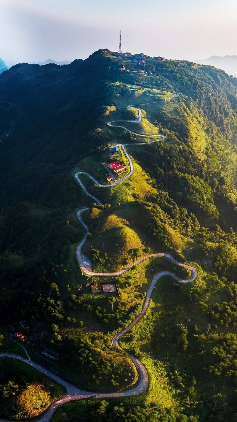 Lưu giữ khoảnh khắc tuyệt đẹp qua ảnh Mẫu Sơn