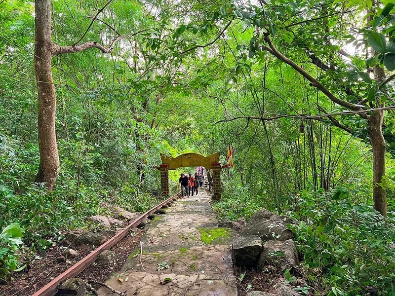 Hành trình tìm về cội nguồn tại khu di tích lịch sử Minh Đạm