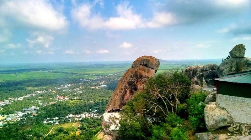 Núi Ông Két An Giang điểm đến huyền bí bạn không thể bỏ lỡ