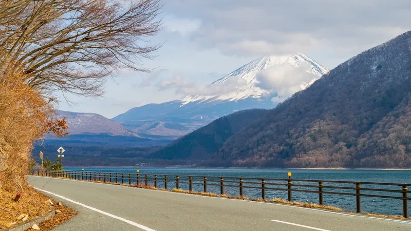 Hành trình ngắm núi Phú Sĩ mùa xuân rực rỡ