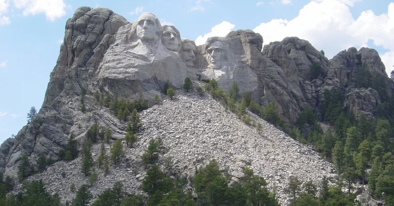 Thông tin chi tiết núi rushmore cao bao nhiêu mét