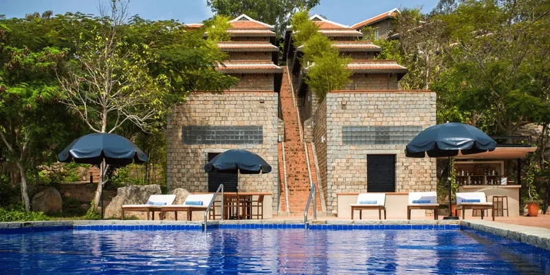 Tận hưởng kỳ nghỉ thoải mái ở khách sạn gần núi Sam Châu Đốc