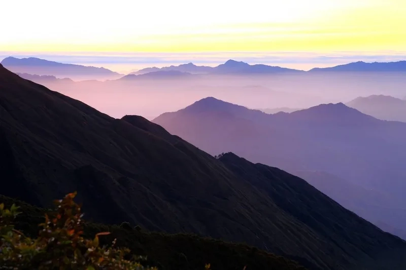 Giới thiệu đôi nét về núi Tà Chì Nhù