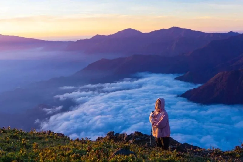 Tham gia tour leo núi tà chì nhù và tận hưởng vẻ đẹp hùng vĩ