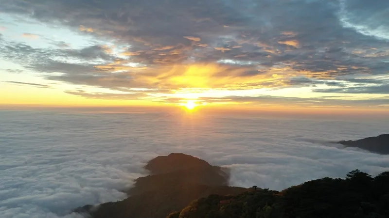 Thả hồn giữa biển mây tuyệt đẹp của mây Tà Xùa