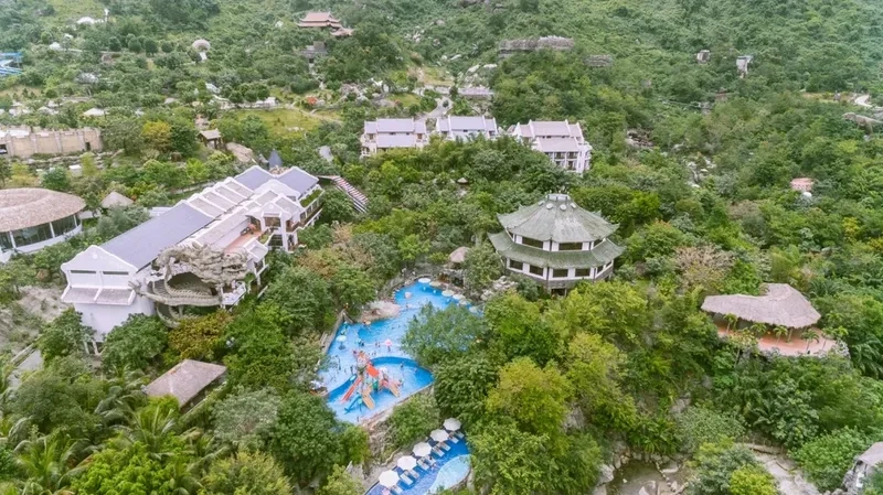 Khám phá vẻ đẹp tuyệt vời tại núi Thần Tài Đà Nẵng