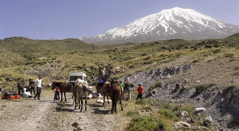 Khám phá thiên nhiên hoang sơ với khám phá Toubkal