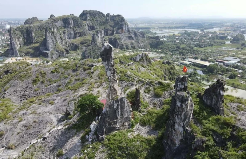 Bạn có biết Núi Vọng Phu ở tỉnh nào không