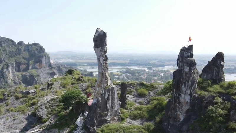 Khám phá vẻ đẹp Núi Hòn Vọng Phu huyền bí