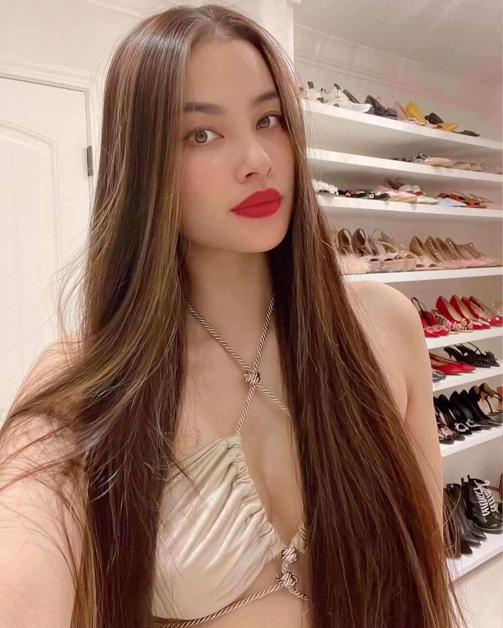 Hoa Hâu Phạm Hương tỏa sáng và nổi bật trong các sự kiện