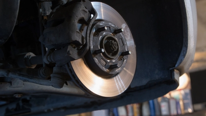 Lời khuyên giúp hạn chế phanh ô tô rít