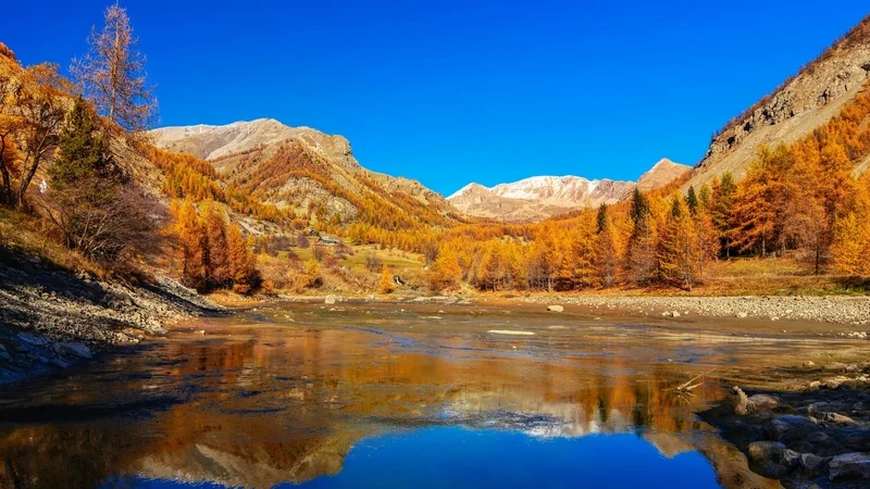 Trải nghiệm vẻ hùng vĩ của cảnh đẹp đồi núi