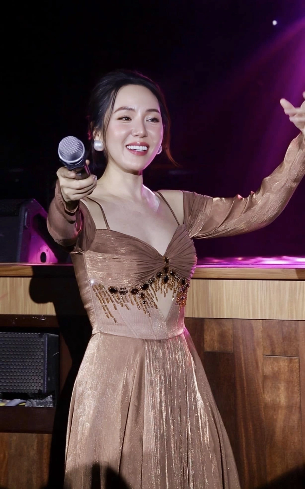 Nghe Phương Linh Cơn mưa tình yêu và sống lại những ký ức ngọt ngào