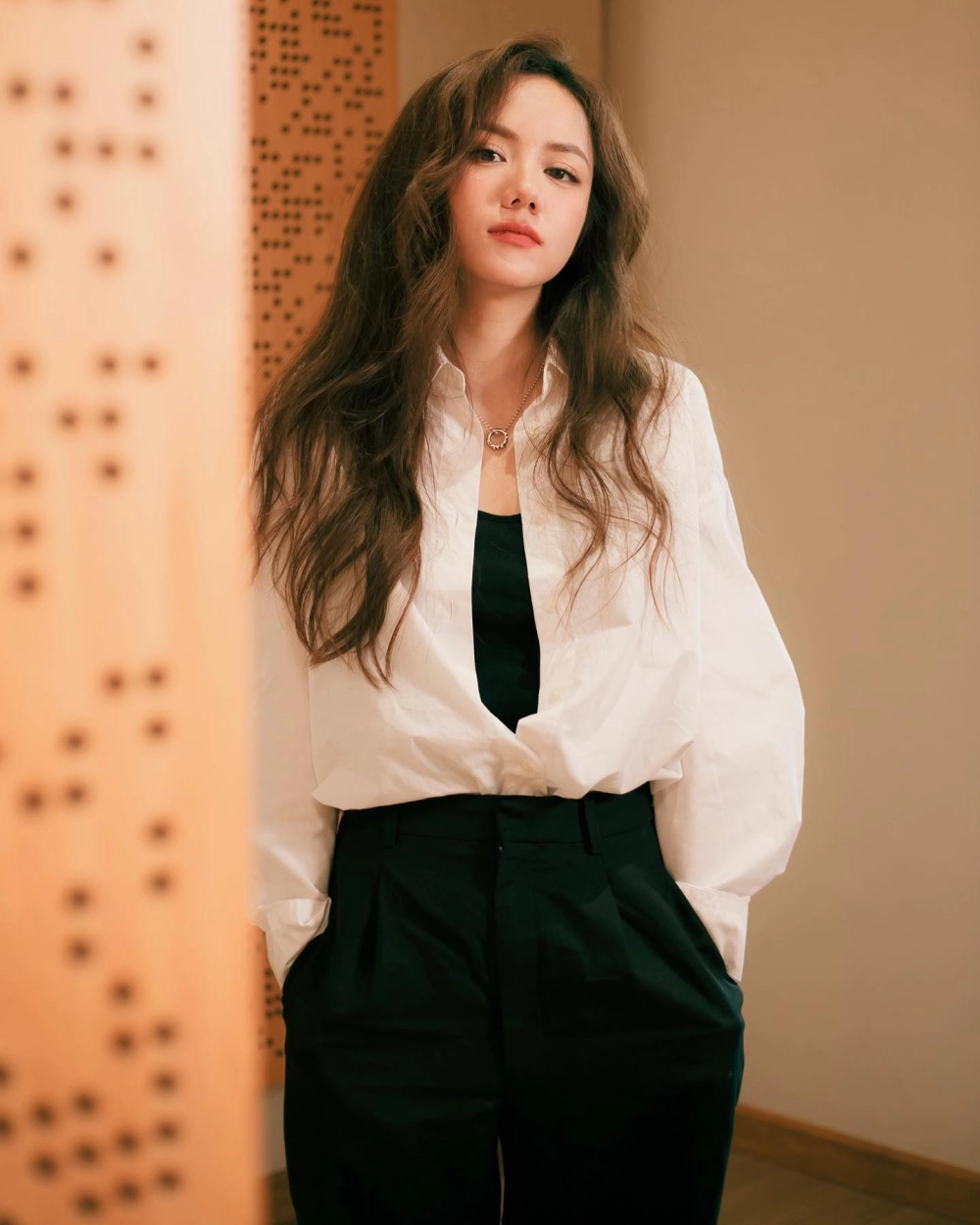 Phương Ly bao nhiêu tuổi và vẻ đẹp thách thức thời gian