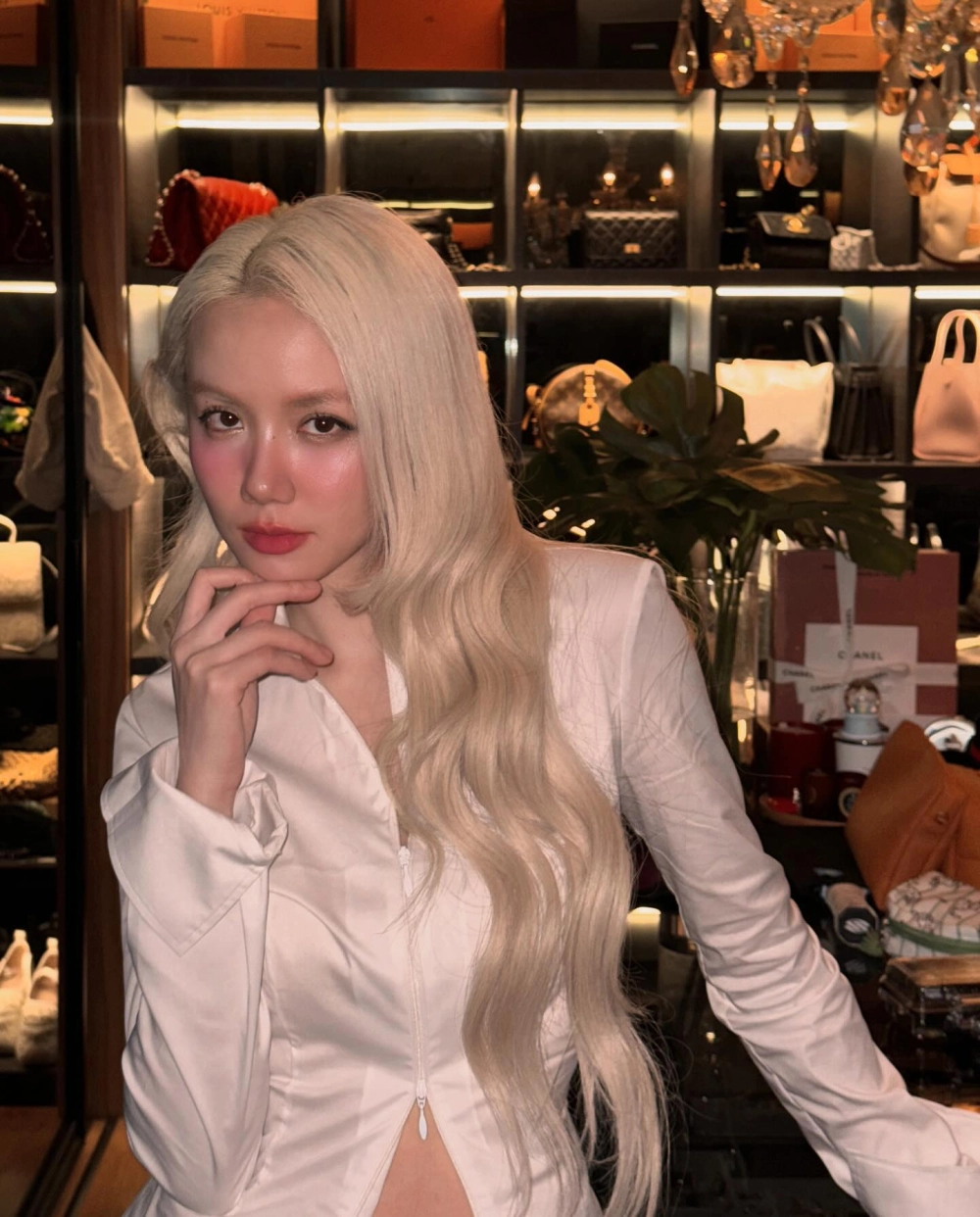 Karaoke Phương Ly thử sức với những nốt cao đặc trưng của cô