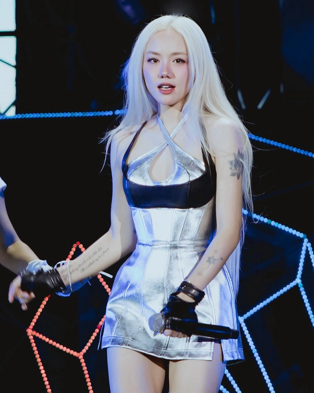 Lời bài hát Phương Ly Missing you và những giai điệu da diết, lãng mạn