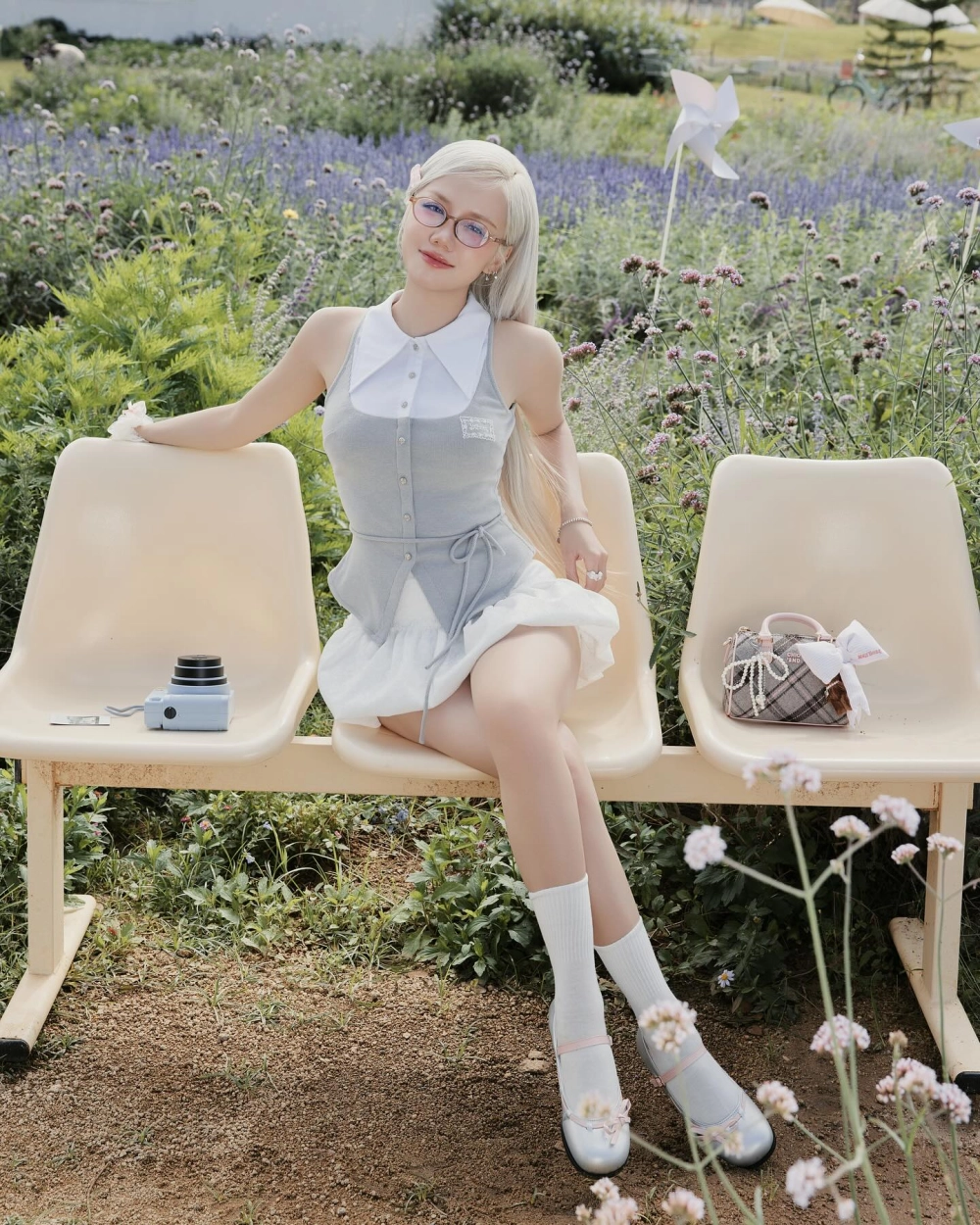 Anh là ai Phương Ly và những giai điệu lãng mạn, sâu lắng