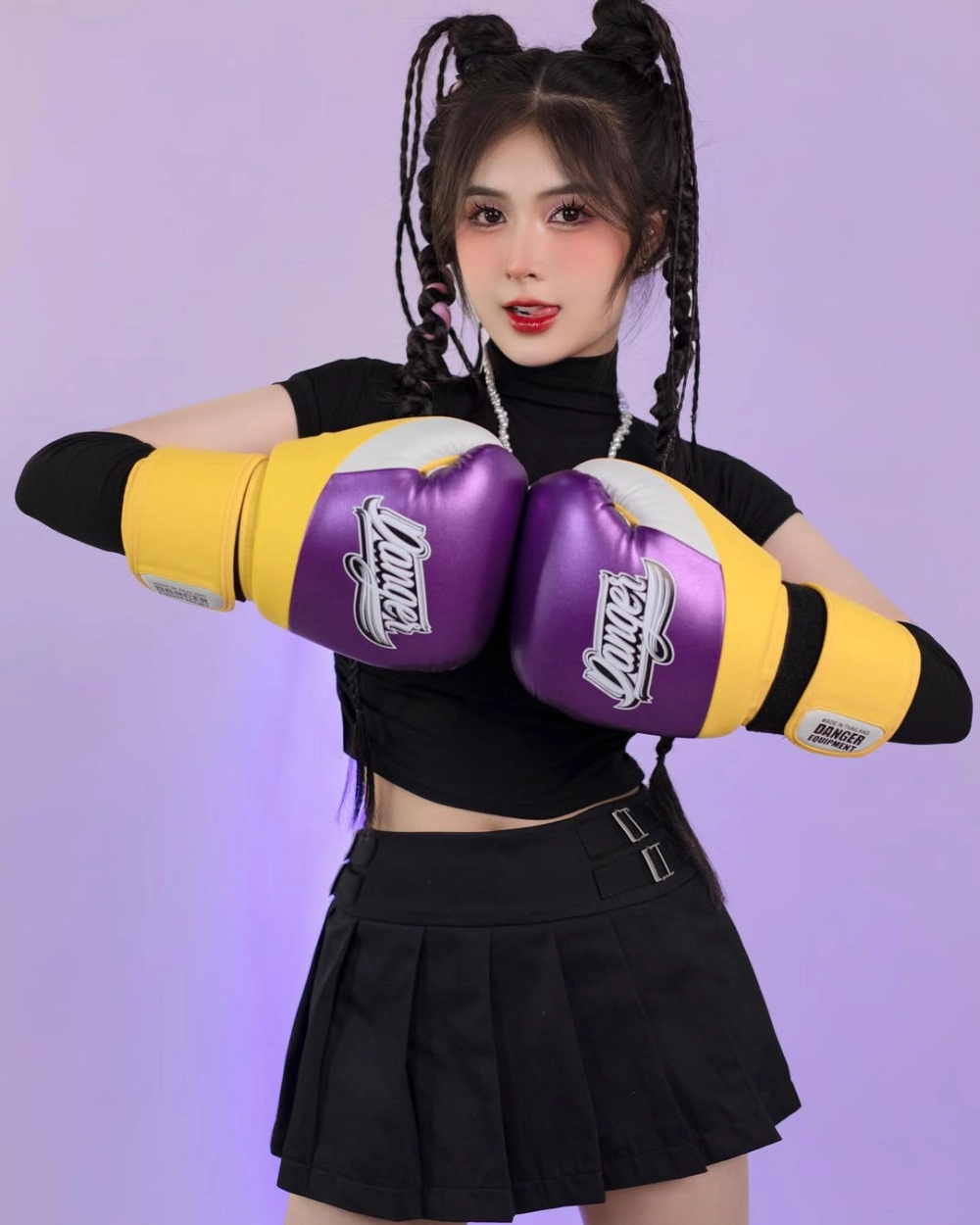 Hình xăm Quỳnh Alee và ý nghĩa của những hình xăm trên người cô