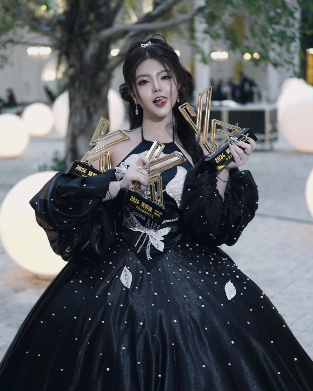 Bạn trai Reency Ngô là ai và những thông tin về người yêu bí ẩn