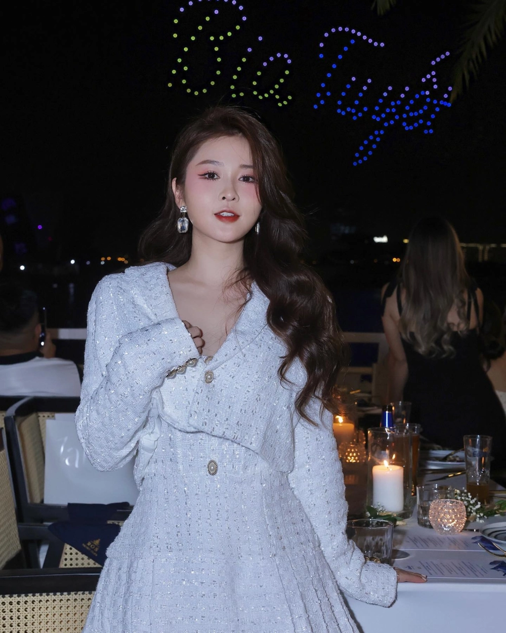 Ribi Sachi chiều cao 1m60 và vóc dáng nhỏ nhắn, xinh xắn