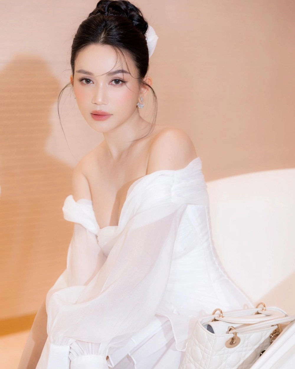 Sĩ Thanh là ai cô là ca sĩ, diễn viên, VJ đa tài của Vbiz