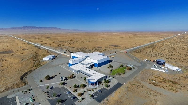 LIGO (Đài quan sát sóng hấp dẫn)