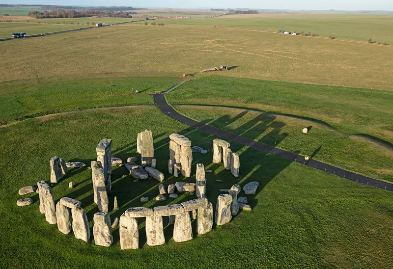Tận hưởng vẻ đẹp huyền bí của stonehenge bí ẩn