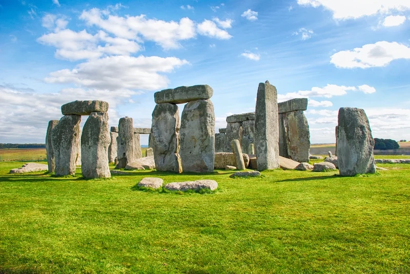 Thưởng ngoạn cảnh sắc tại stonehenge england