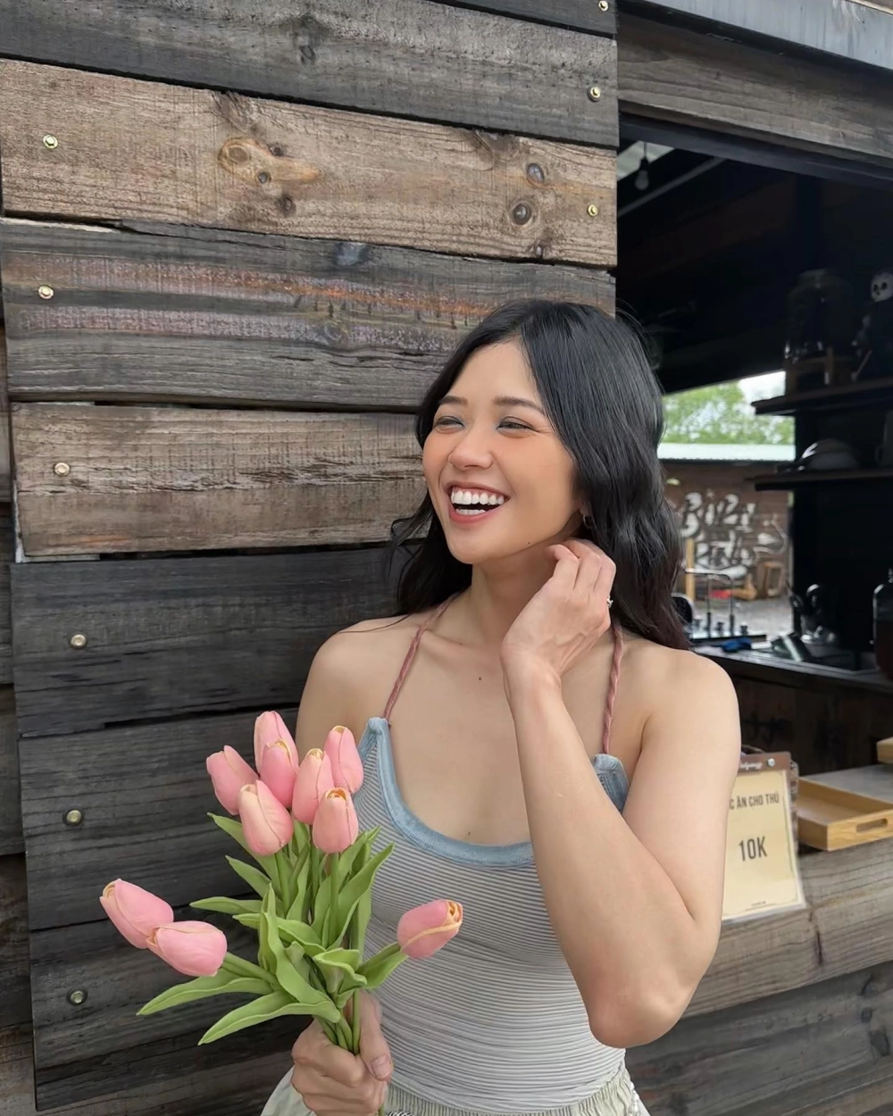 Suni Hạ Linh live và những màn trình diễn live ổn định, cảm xúc