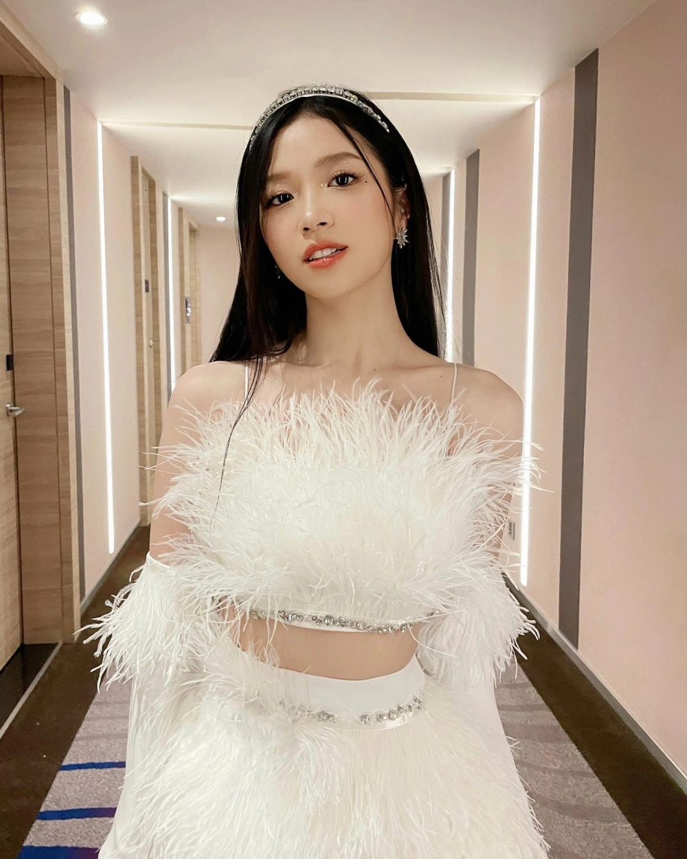 Lời bài hát Suni Hạ Linh Em đã biết và những câu hát trong bản hit đầu tay