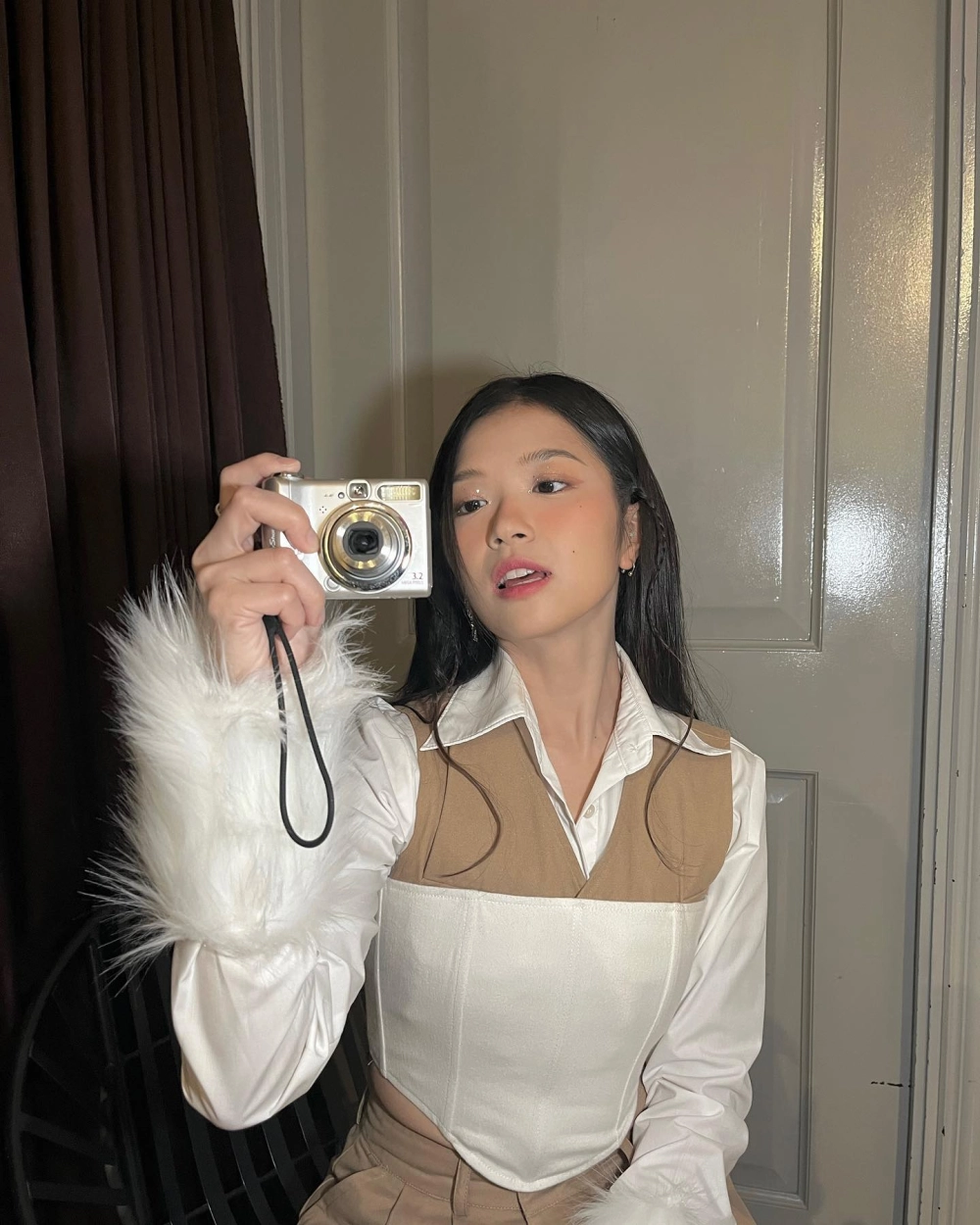 Suni Hạ Lịnh và những tìm kiếm liên quan đến nữ ca sĩ Suni Hạ Linh