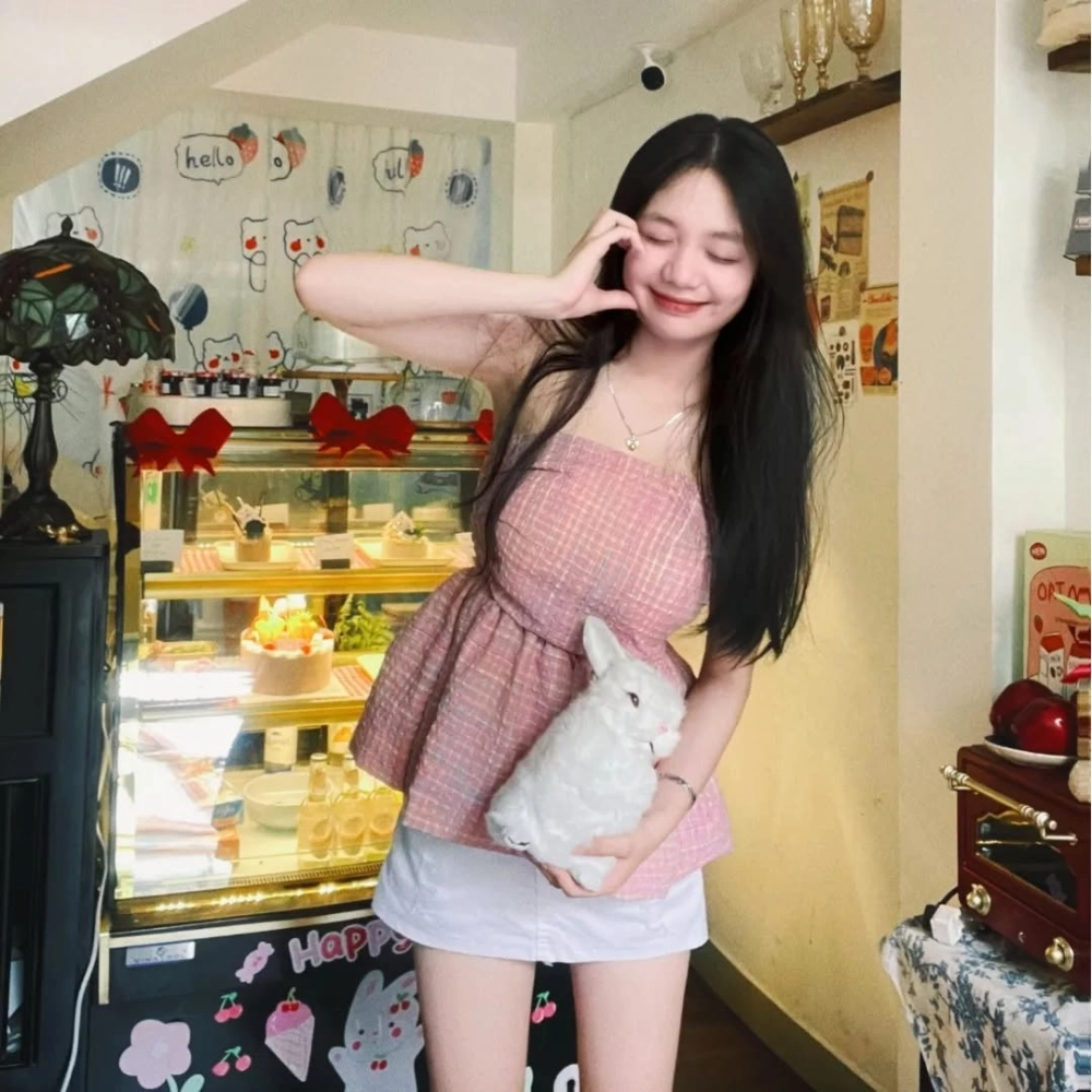 Thanh Ngọc Hãy buông tay em bản hit ballad làm nên tên tuổi