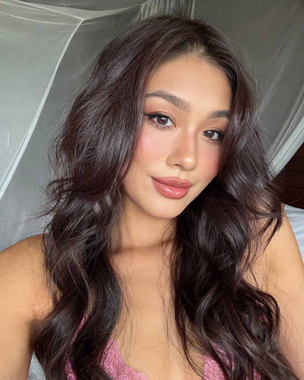 Thảo Nhi Lê là ai cô là á hậu, doanh nhân và fashionista nổi tiếng