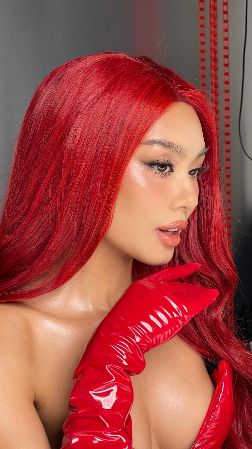 Thảo Nhi Lê evening gown và những bộ váy dạ hội lộng lẫy