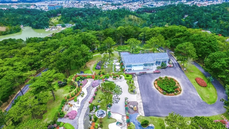 Cảm nhận tình yêu thiên nhiên qua hình ảnh thung lũng tình yêu