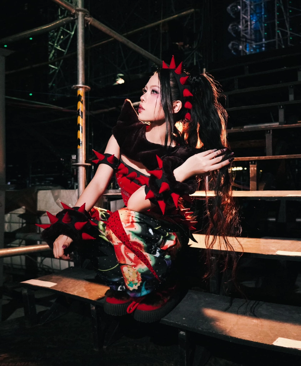 Lời bài hát tlinh tình yêu có nghĩa là gì và những triết lý tình yêu độc đáo